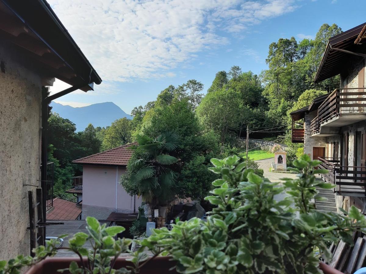 Il Mulino Di Aurora Acomodação com café da manhã Dosso del Liro Exterior foto